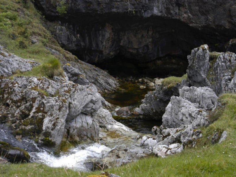 A pleasant walk from the Traligill River valley from Inchnadamph sees intrepid explorers reach the Traligill Caves. According to Ramblers they are “the largest cave system in Scotland” and the “views of the surrounding mountains are excellent”. It is said that Norsemen are behind the name “Traligill” which is locally thought to be “Troll River” or “Troll Ravine” and the emotive atmosphere of the locality (plus Scotland’s propensity for folklore) lends to this. However, this has been hotly debated by etymologists.