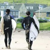 21st century surfers at Machrihanish PIC: Alex Hewitt / TSPL