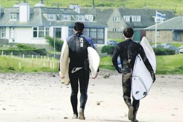 21st century surfers at Machrihanish PIC: Alex Hewitt / TSPL