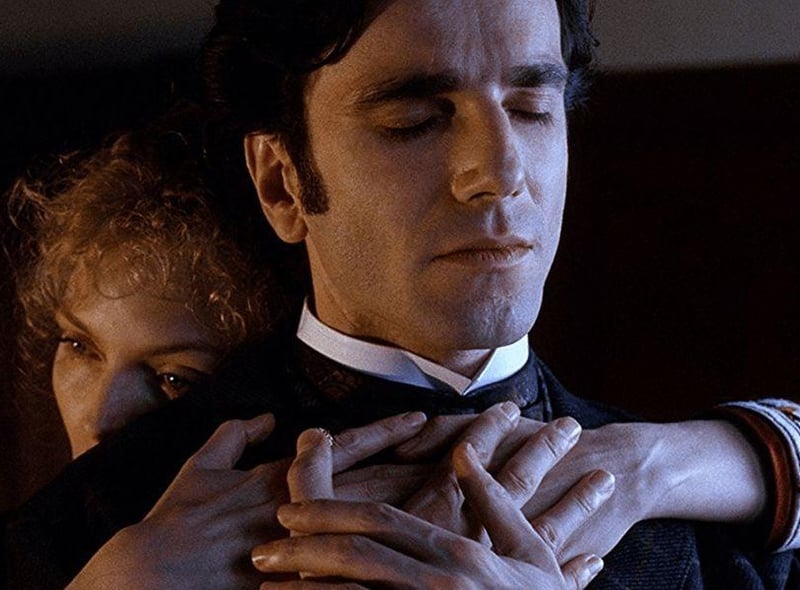 This Oscar-winning stylish romantic drama from director Martin Scorsese stars serial Oscar winner Daniel Day Lewis in the lead role and ranked at 87%.
