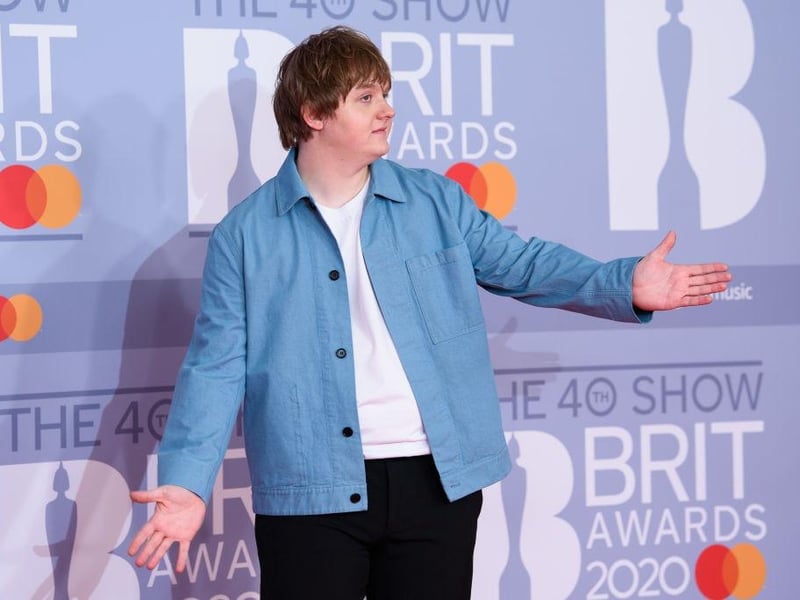 At just 17, his manager Ryan Walter discovered his talent when he received an iPhone recording of one of his songs from Lewis. Immediately recognising his talent, he was signed up almost immediately.