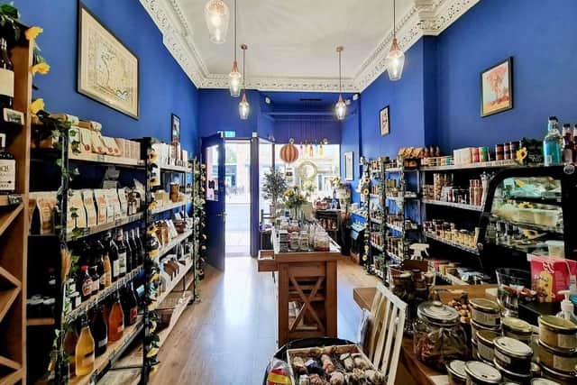 Chez Roger interior