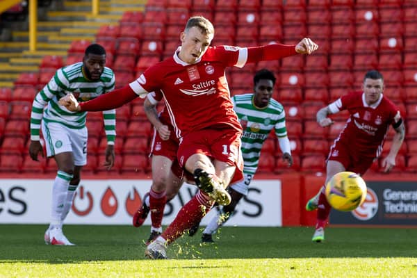 Aberdeen's Lewis Ferguson scores from the spot to make it 1-0 against Celtic at Pittodrie. (Photo by Alan Harvey / SNS Group)