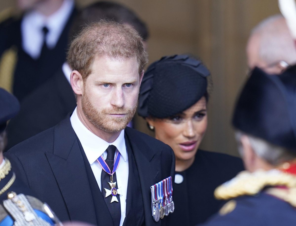 Queen Elizabeth II death: Monarch's grandchildren to participate in 15-minute coffin vigil