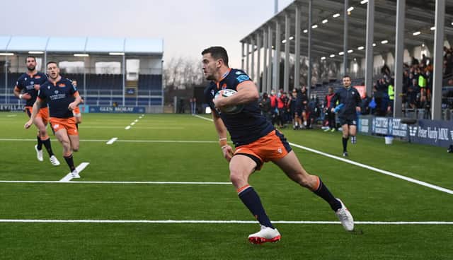 Emiliano Boffelli runs through to score Edinburgh's second try against Cardiff. (Photo by Paul Devlin / SNS Group)