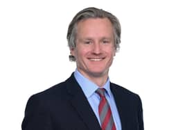 Tom Stocker is an expert in business law
