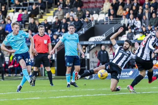 Dundee FC's Max Anderson makes it 1-0 during a Cinch Premiership match between St Mirren and Dundee, on October 30, in Paisley, Scotland. (Photo by Roddy Scott / SNS Group)
