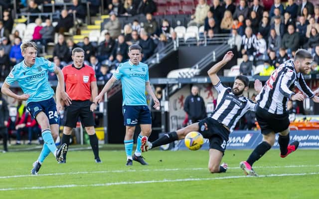 Dundee FC's Max Anderson makes it 1-0 during a Cinch Premiership match between St Mirren and Dundee, on October 30, in Paisley, Scotland. (Photo by Roddy Scott / SNS Group)