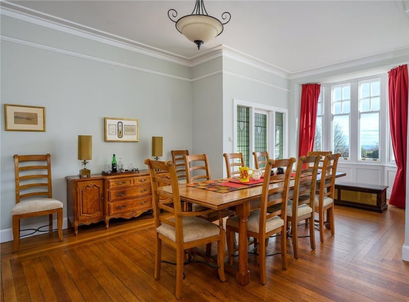 Dining room.