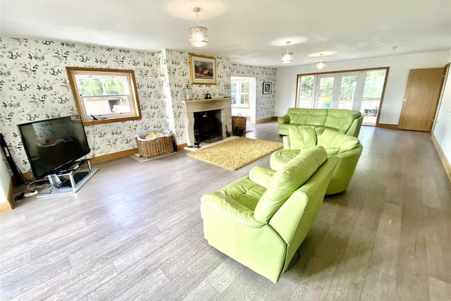 Lounge.