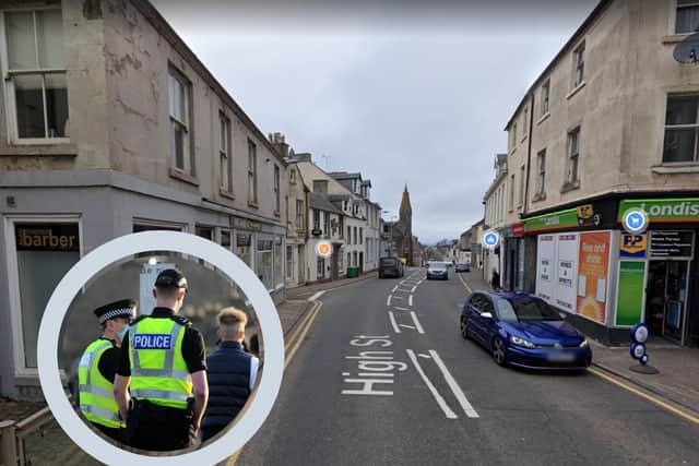 Police are asking anyone who was in North Vennel or on the High Street this morning to get in touch, after a man committed an attempted robbery and a theft at around 9.30am today.