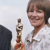 Glenda Jackson holding the Oscar which she won for her role as Gudrun in Women in Love (Photo by Mike Lawn/Fox Photos/Getty Images)