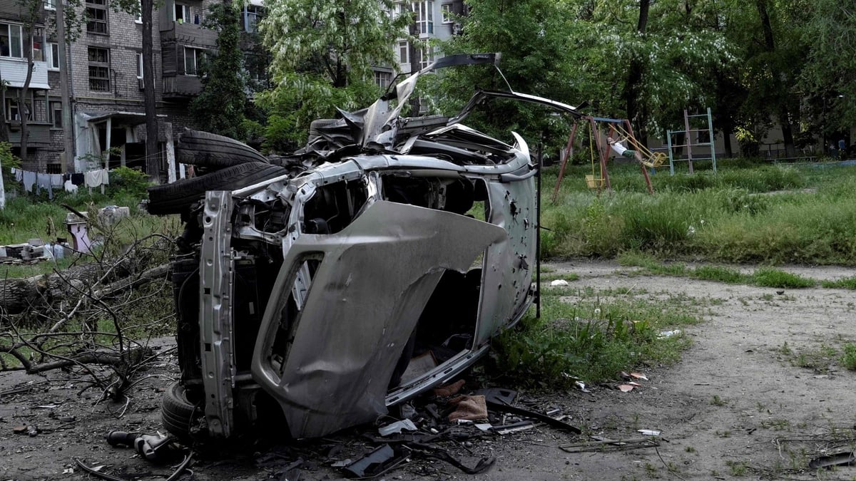 Russia suffers 'devastating losses amongst mid and junior ranking officers' says MoD