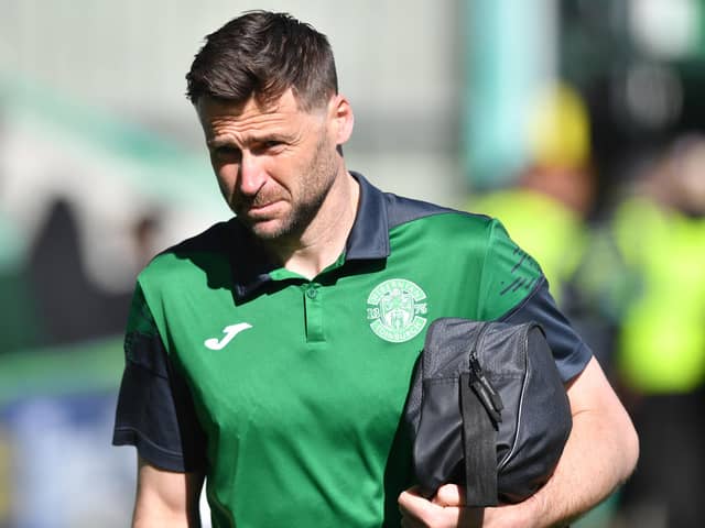 Hibs goalkeeper David Marshall was badly at fault for the Andorran outfit's second goal.