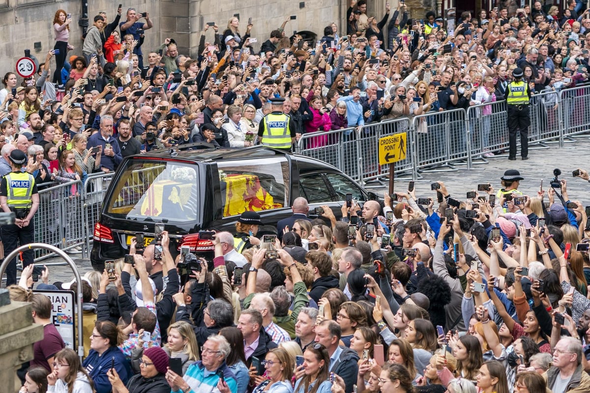 Queen Elizabeth II's coffin arrives in Edinburgh's Royal Mile - in 10 pictures