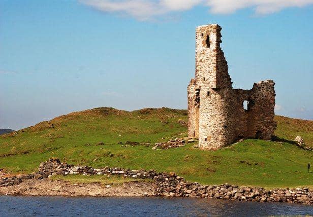 Ardvrek Castle is in the national scenic area of Assynt-Coigach.