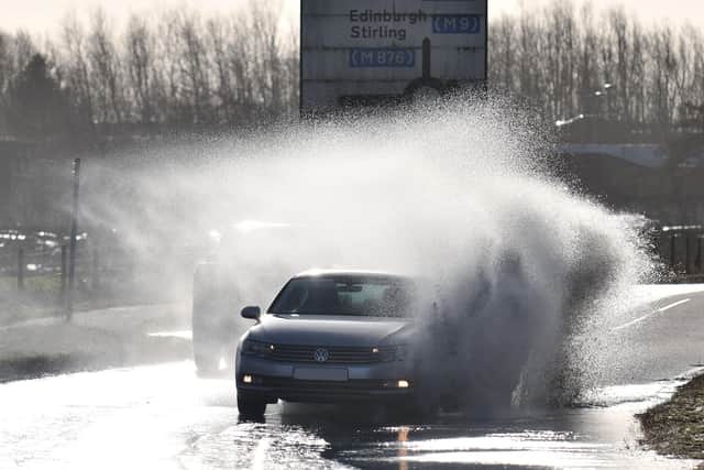 A905 near Airth Storm Jocelyn, local flooding. Wind from Storm Jocelyn still evident in Airth.