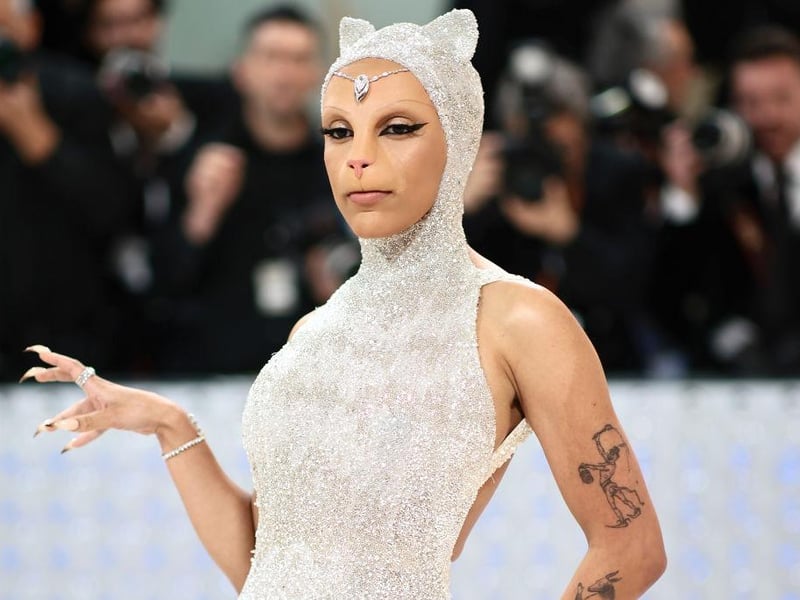 Doja Cat attends The 2023 Met Gala Celebrating "Karl Lagerfeld: A Line Of Beauty" in a look inspired by the designers beloved cat.