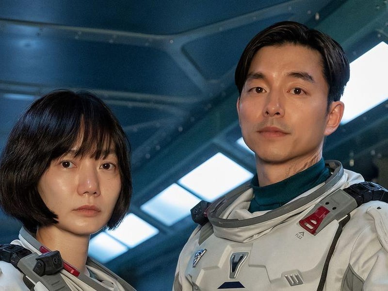 Astronauts take on a 24-hour mission on the moon in order to retrieve samples from a research facility steeped in dark secrets.