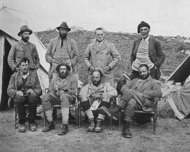 The ill-fated expedition, Mallory can be seenn bottom left, Raeburn top right. The 'team' picture was taken after Kellas had died