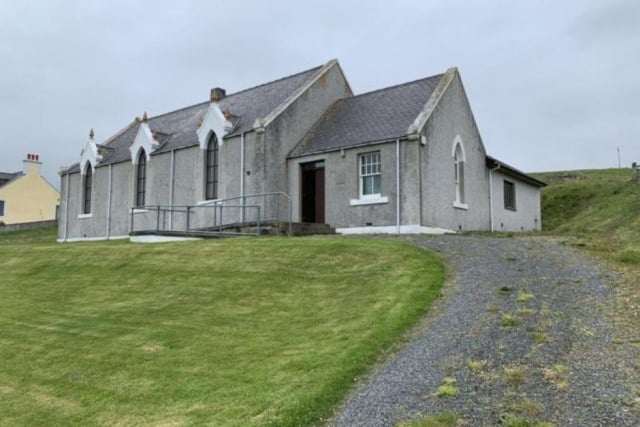 Detached church building set within a good-sized plot in the village of Cunningsburgh, around 10 miles south of Lerwick. Offers Over £48,000 - UNDER OFFER.
