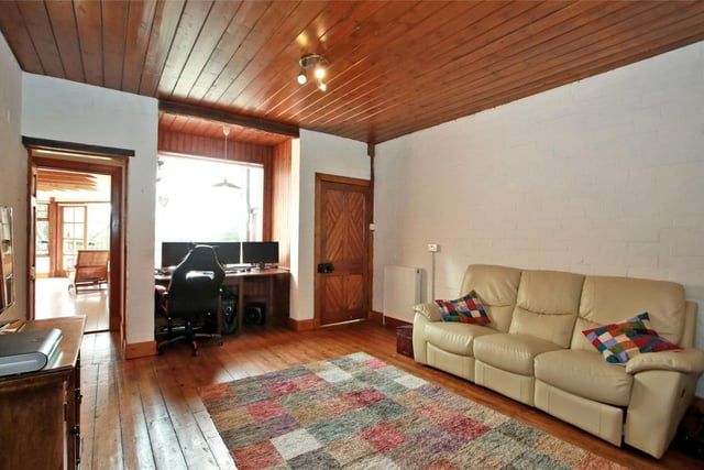 Sitting room.