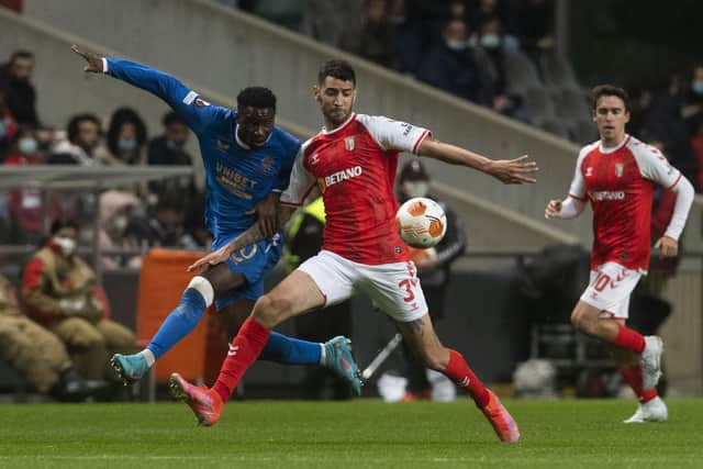 Fashion Sakala battles with Vitor Tormena during the first leg of Braga v Rangers.