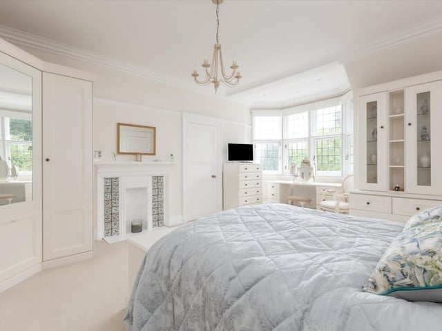Principal bedroom.
