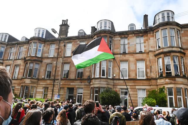 The activity is focused on Kenmure Street in Pollokshields.