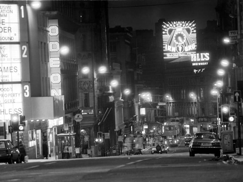 While the brand is known for its adverts, they had been quite simple. Here is Renfield Street in Glasgow, showing the Barr's Irn-Bru lights in March 1984.