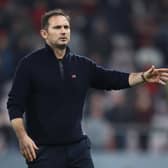 Frank Lampard addresses angry Everton fans after the recent 3-0 defeat to Bournemouth. (Photo by Luke Walker/Getty Images)