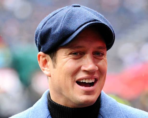 Vernon Kay will be taking over from Ken Bruce on BBC Radio 2's mid-morning show.