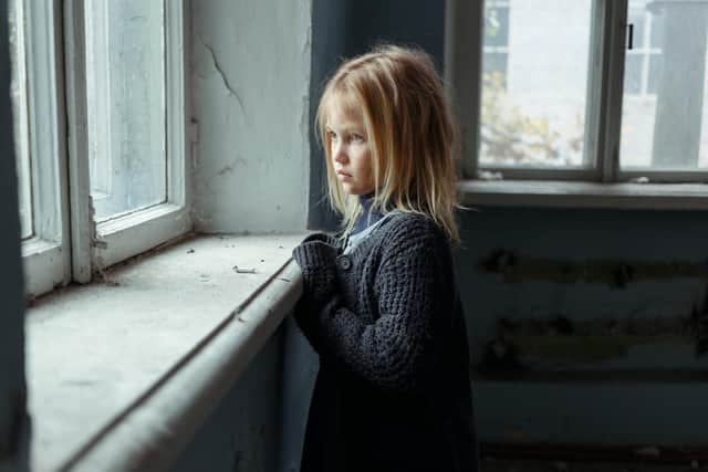 Tens of thousands of children will be hit by poverty due to missed government targets, a new report has warned