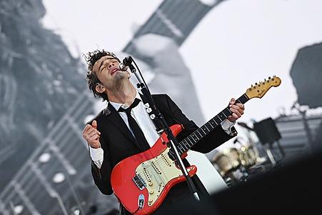 Matty Healy, who is rumoured to be dating Taylor Swift, headlined the main stage with his band The 1975 on Saturday.