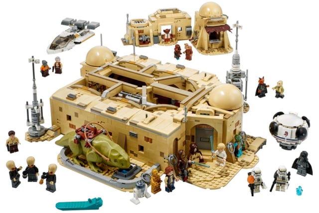 Another set based on Tatooine, LEGO Star Wars 75290 Mos Eisley Cantina is somewhat of a criminal hub on Tatooine. We might well see Obi-Wan venture into its dimly-lit depths, making it a good unofficial companion set for the show. With 3187 pieces, this is a much larger set, priced at £309.99.