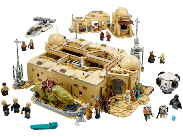 Another set based on Tatooine, LEGO Star Wars 75290 Mos Eisley Cantina is somewhat of a criminal hub on Tatooine. We might well see Obi-Wan venture into its dimly-lit depths, making it a good unofficial companion set for the show. With 3187 pieces, this is a much larger set, priced at £309.99.