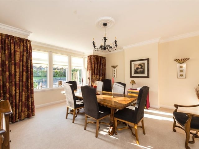 Dining room.