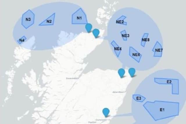Thathas an dràsta a’ beachdachadh air 14 làraich son tuathan gaoithe air muir