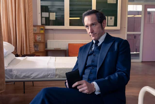 Bertie Carvel as DI Adam Dalgliesh.