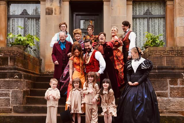The cast of Wax Fruit