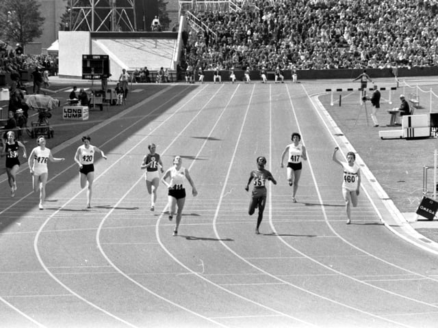 Raelene Boyle (414) beats A Annum (551) and Margaret Critchley (460) in the women's 200 metres final during the 1970 Edinburgh Commonwealth Games in Edinburgh.