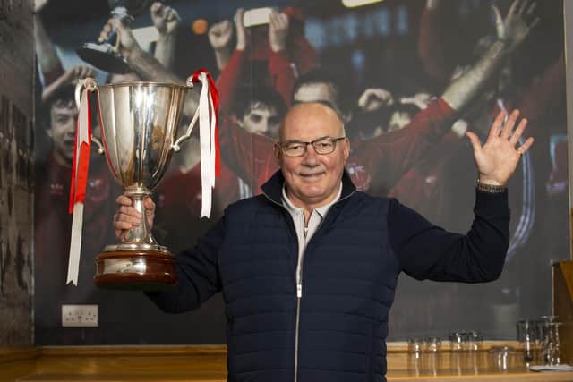 Willie Miller recreates his famous pose at Pittodrie last month ahead of the 40th anniversary of the Gothenburg win (Photo by Alan Harvey / SNS Group)