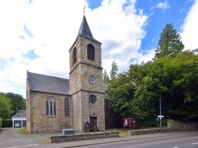 Charming B-Listed church set in a semi-rural location in the peaceful village of Newbattle near Dalkeith, only around 10 miles from Edinburgh city centre. Offers Over £149,995 - UNDER OFFER.