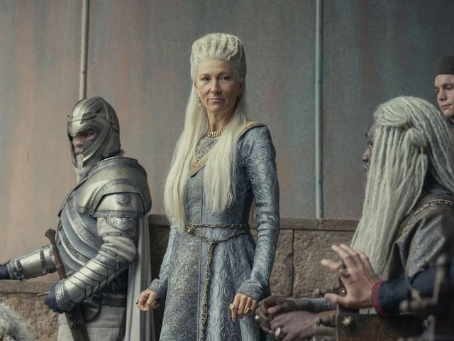 Rhaenys Targaryen (Eve Best) is a dragonrider who is married to Corlys Velaryon. She is known as the "queen who never was" because her cousin Viserys was chosen to rule instead of her, after a great council decided a woman should not sit on the Iron Throne