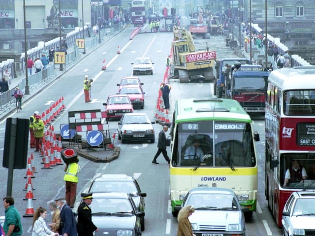 Workmen digging up the road at North Bridge in Edinburgh, June 1992.