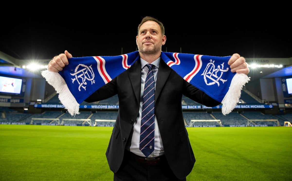Michael Beale responds to Rangers 'disrespect' claims about visit while Giovanni van Bronckhorst was in charge