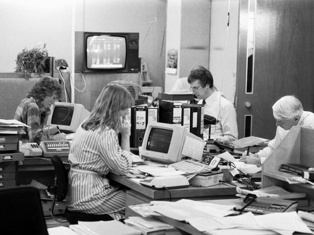 Edinburgh stockbrokers Bell, Lawrie Ltd prepared for 'Big Bang' when the world's stock market was computerised in October 1986.