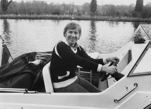 English pop singer Vince Hill near his home in Henley-on-Thames in 1980 (Picture: Chris Ware/Keystone Features/Hulton Archive/Getty Images)