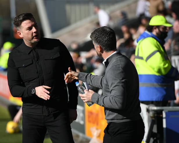 Dundee United manager Tam Courts with St Mirren manager Stephen Robinson. (Photo by Ross MacDonald / SNS Group)