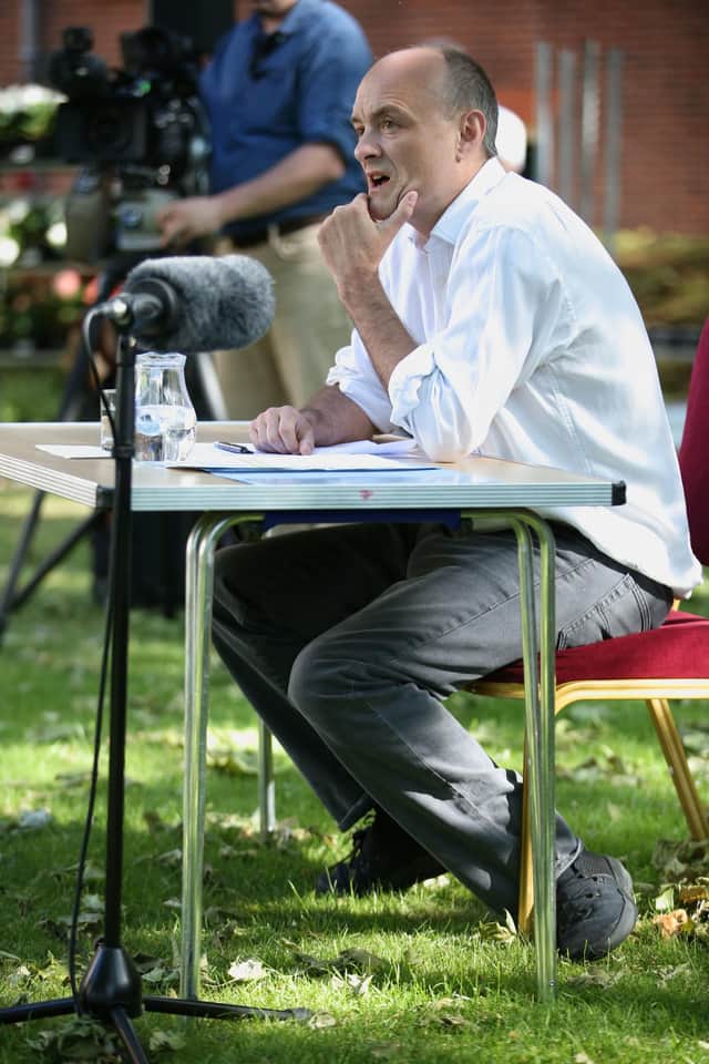 Dominic Cummings, senior aide to Prime Minister Boris Johnson, is grilled by the media.